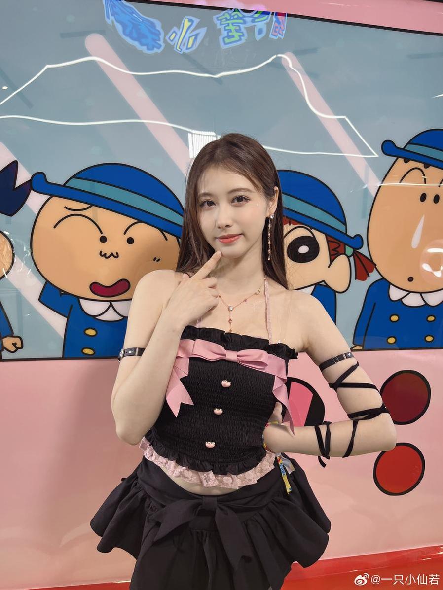一只小仙若真实资料：最新的cosplay作品大合集