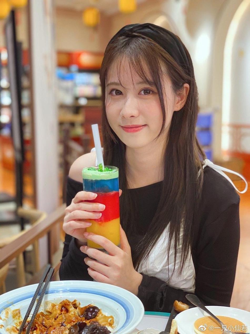 经典美图一览：一只小仙若黑料扒皮的无删原图