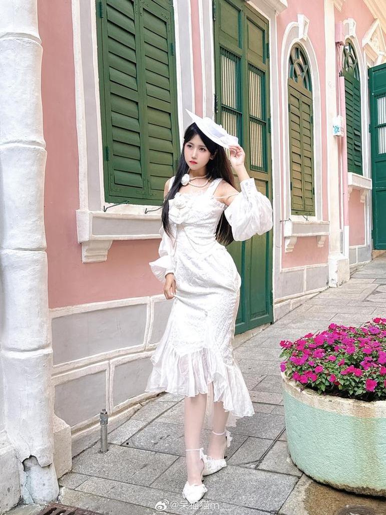 不呆猫推网图，绝美cosplay作品合集揭秘。