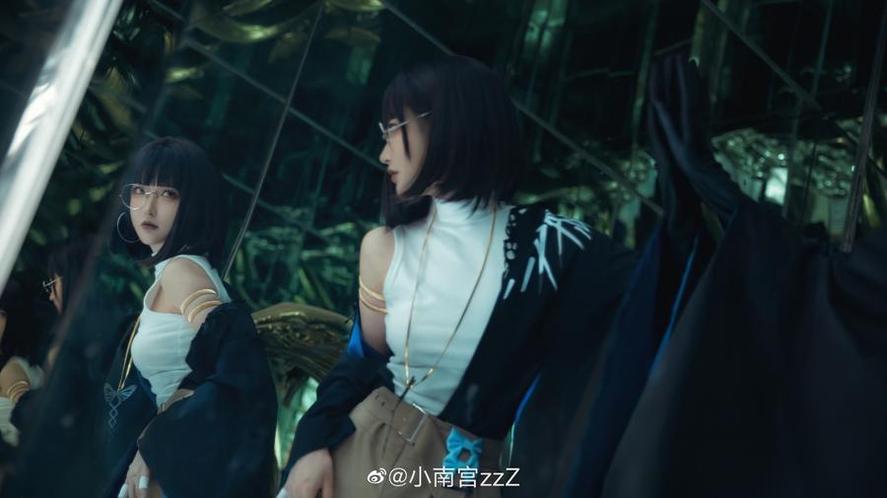 南宫cos莉莉丝：最新cos更新！迷人的美图一次分享。