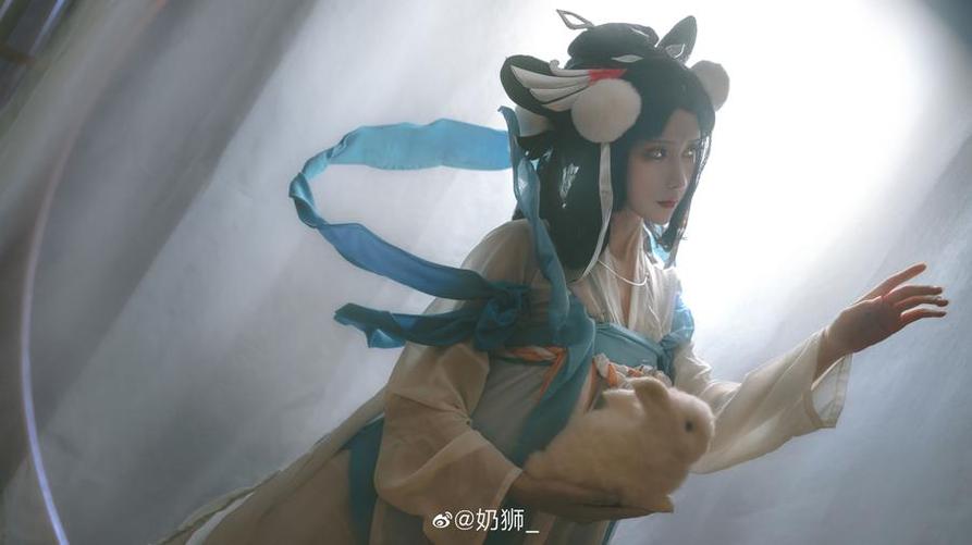 神秘蓝色的大海，与奶狮不咬人碧蓝航线共同畅游精选合集呈现