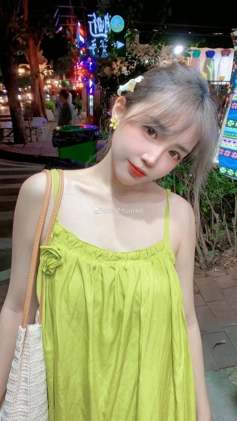 女神降临：御子yumiko表情包高清大图欣赏