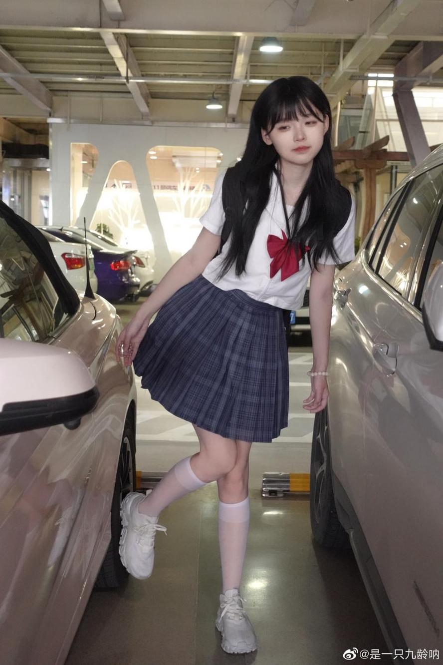 重磅来袭！是一只九龄弹幕的cos合集让你求之不得