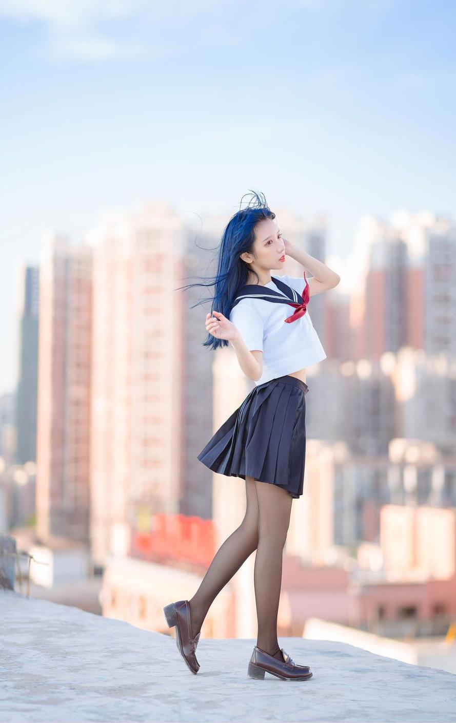 “果咩酱白衬衫”cos：活泼可爱的白衬衫搭配cosplay合集