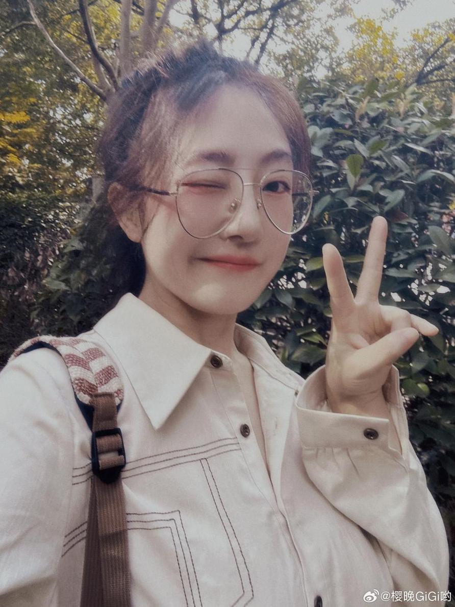 樱晚gigi照片：精选樱花摄影，陪你迎接美好的一天