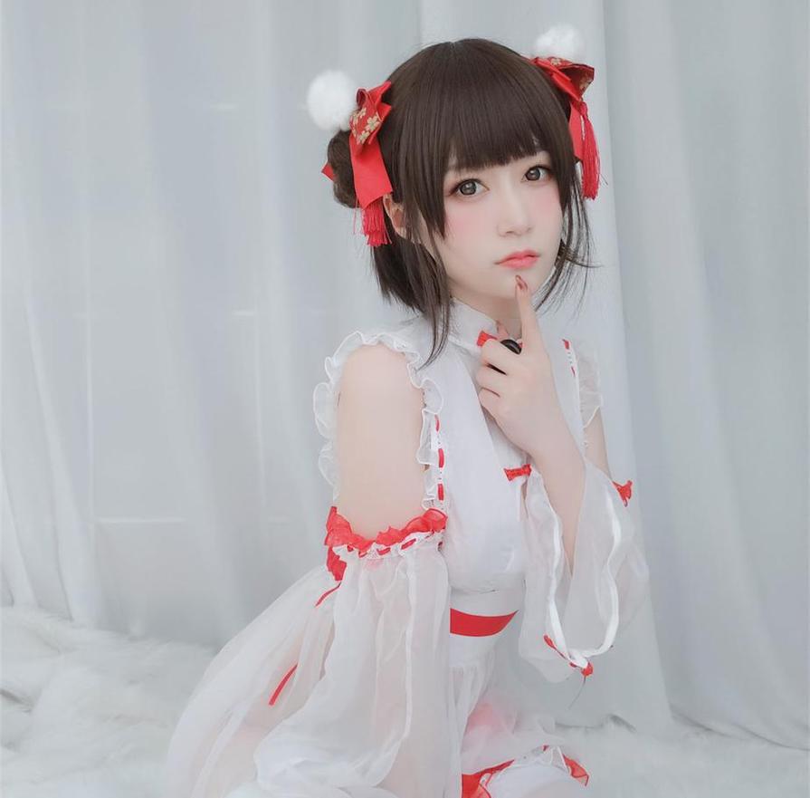 美图分享！白银81黑西服图集惊艳摄影作品