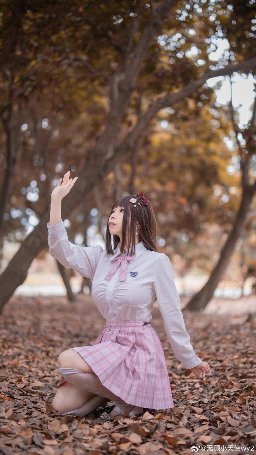 自闭颜球球恶毒重塑经典——神秘的COS作品一键呈现