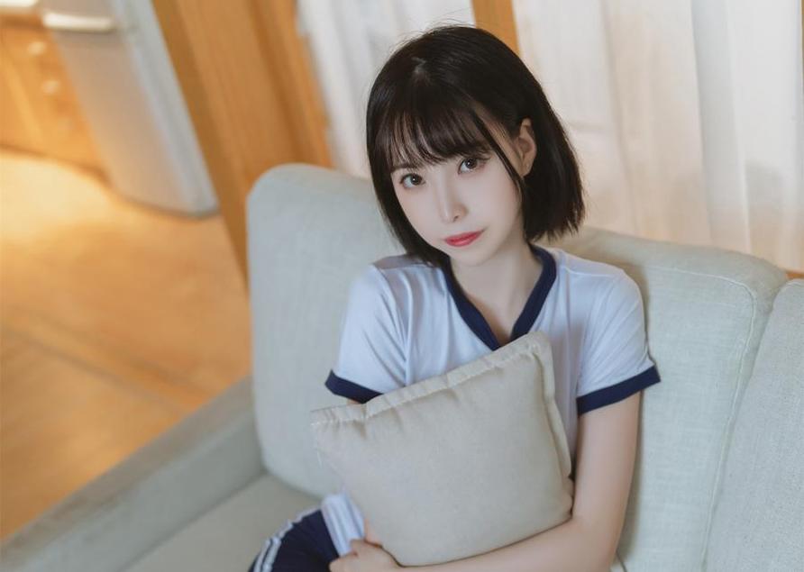 许岚lan全部作品：绝美照片，穿越时空的美好回忆。