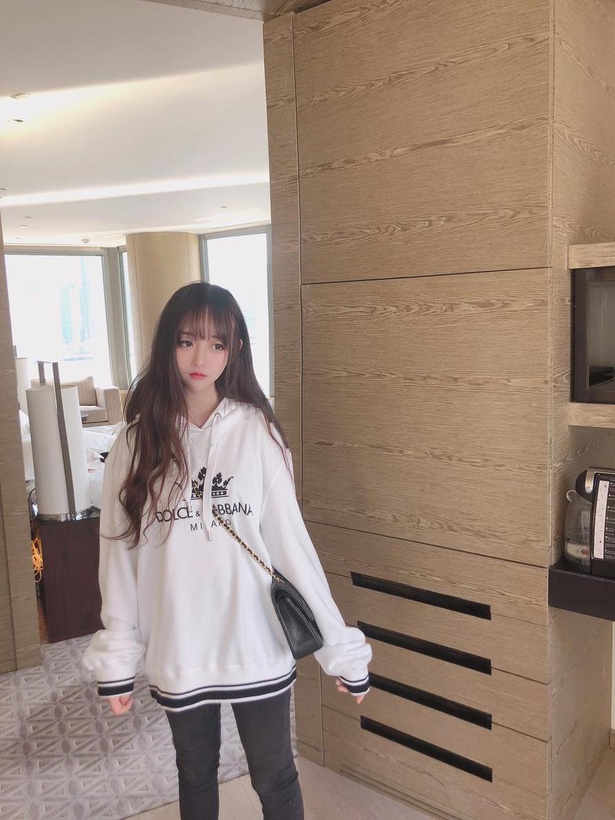 独一无二的过期米线线喵的微博微博图包合集