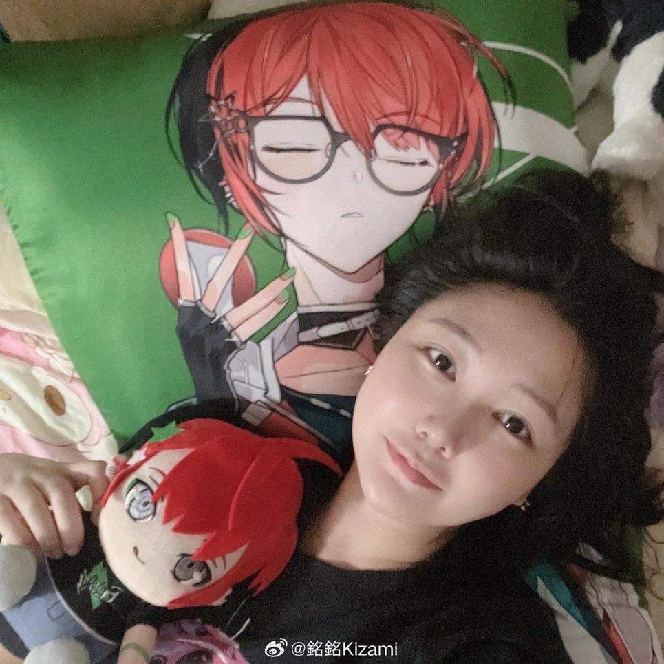 铭铭kizami资源：定制cosplay原图无删版